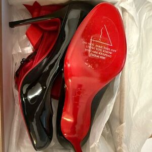Christian Louboutin black patent leather pumps- NWT
